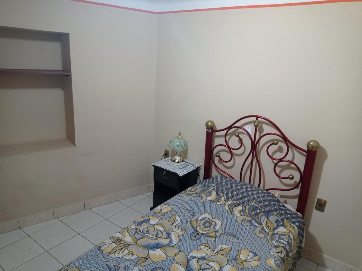 Hostal Aramayo Тупіза Екстер'єр фото